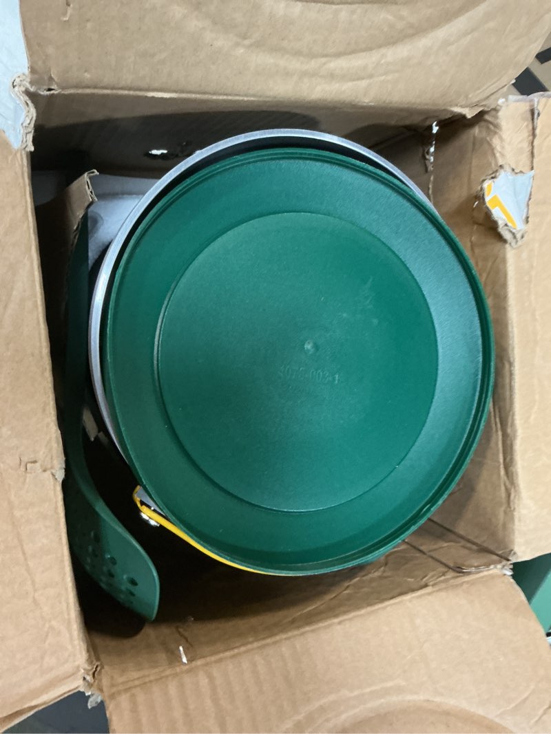 Condition photo showing Good Condition for Presto FryDaddy Electric Deep Fryer