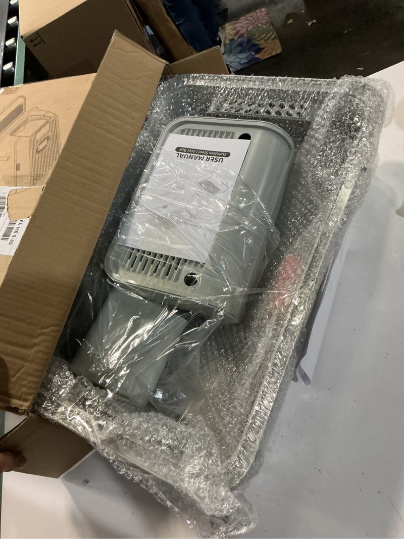 Condition photo showing New/Like New for Stainless Steel Cat Litter Box with Lid, XL Extra Large Litter Box for Big Cats, Enclosed Removable Metal Litter Boxs with High Sided Enclosure & Scoop, Anti-Leakage, Non-Sticky, Easy Cleaning(Grey)