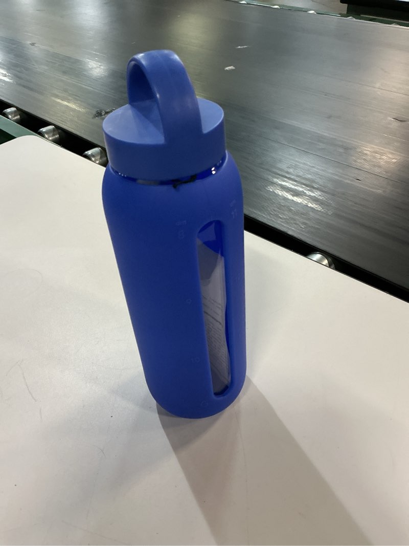 Condition photo showing New/Like New for bink 21 oz. day bottle with carry cap