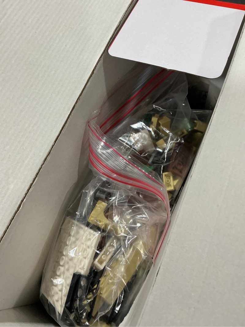 Condition photo showing Good Condition for enjbrick flowers city hotel house building kit for adutls, creator building toy set with apartmant and shops for girls and adults 1464 pcs