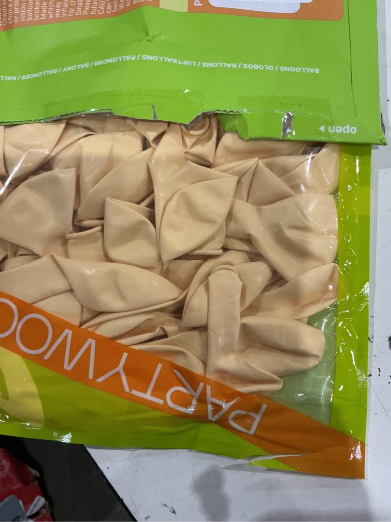 Condition photo showing Good Condition for partywoo nude balloons 140pcs apricot boho fall color 18 12 10 5 inch | 18 12 10 5 inch balloons for graduation birthday baby shower bridal shower gender reveal wedding party decorations brown-f05