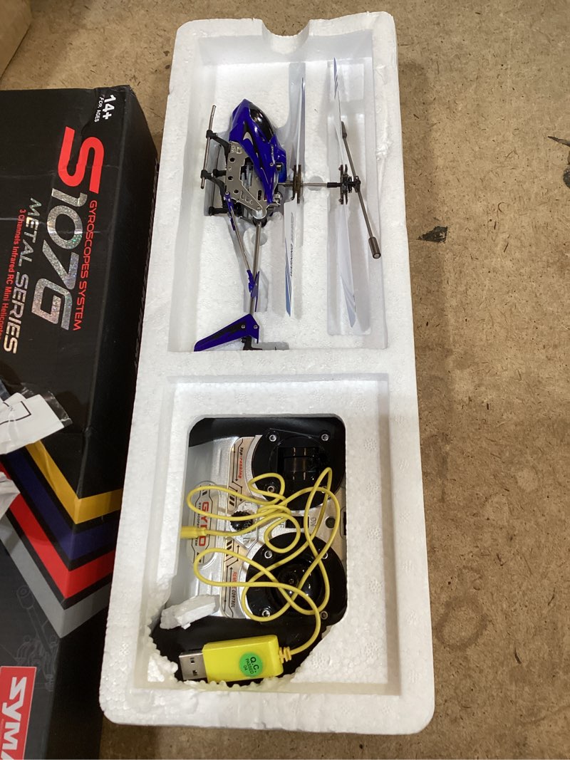 Condition photo showing Good Condition for cheerwing s107/s107g phantom 3ch 3.5 channel mini rc helicopter with gyro blue