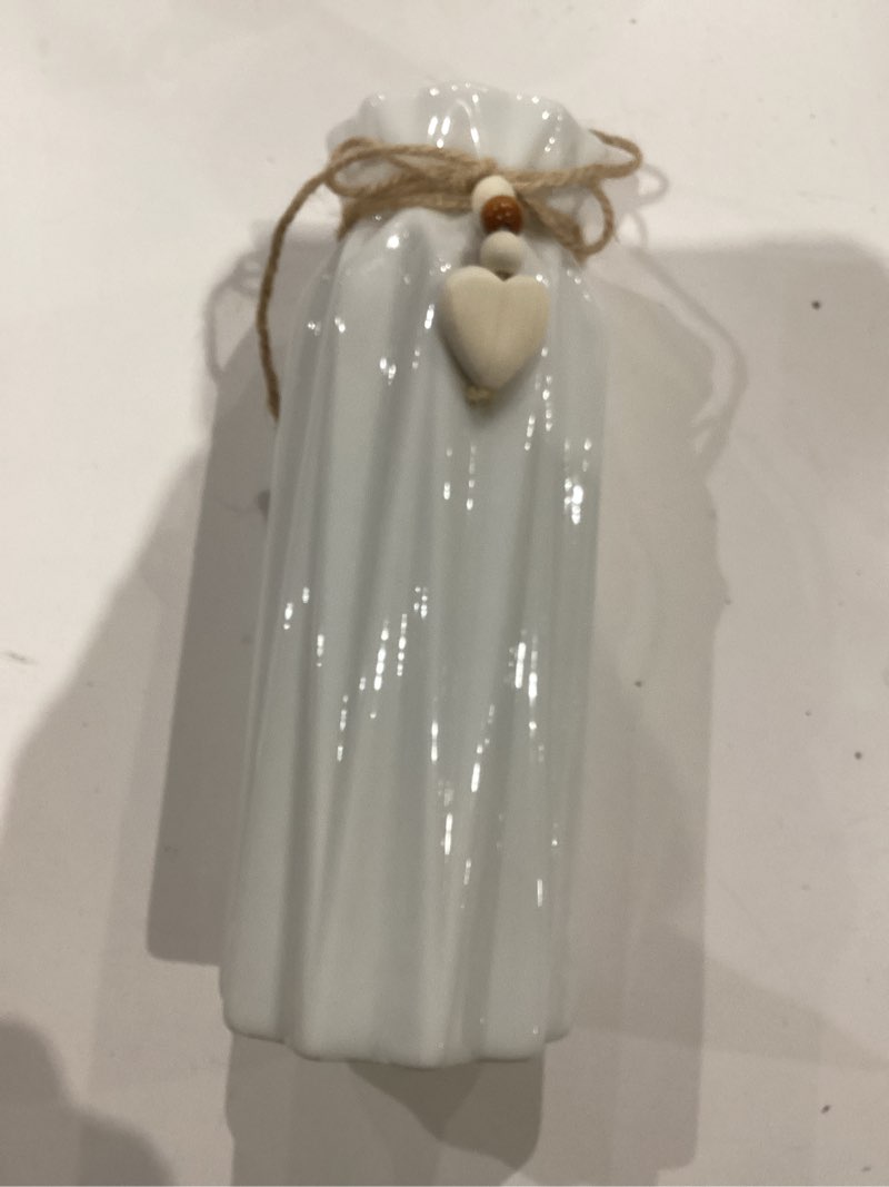 Condition photo showing New/Like New for White Ceramic Vase-Flower Vase Dried Flower Vase for Modern Home Decor, Fit for Foyer Living Room Fireplace Bedroom Kitchen,Decent Gift, 8.27" H