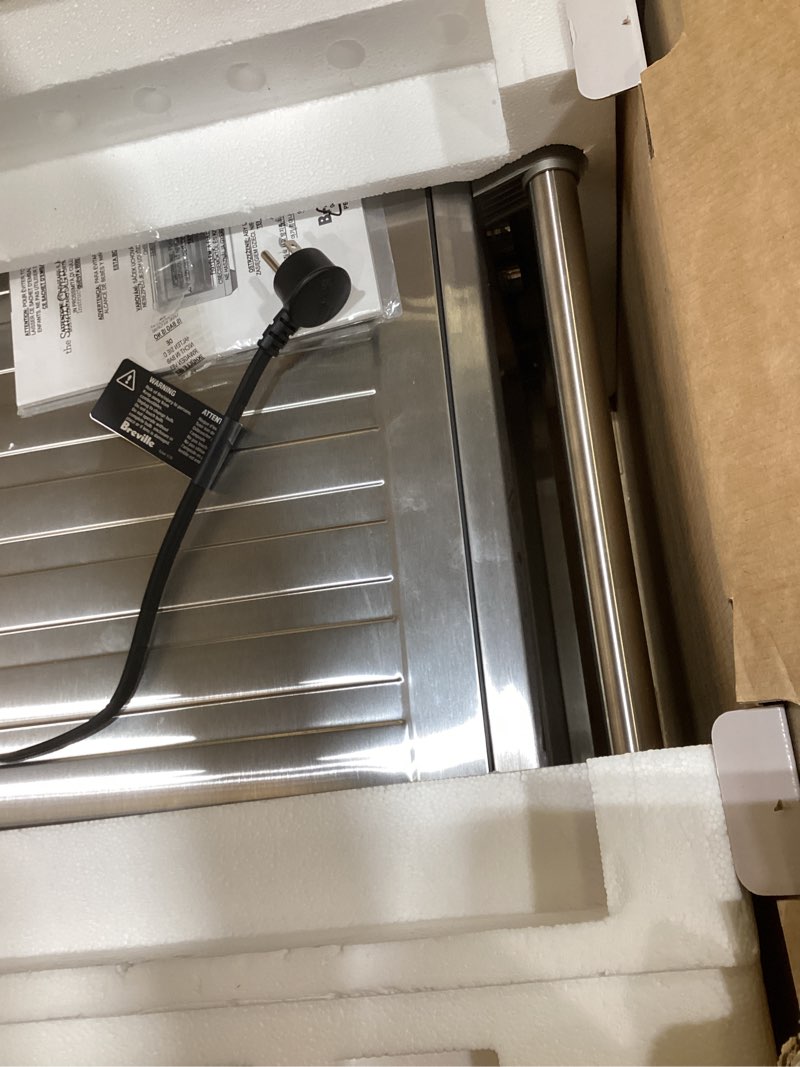 Condition photo showing Good Condition for breville bov900bss smart oven air fryer pro and convection oven, brushed stainless steel