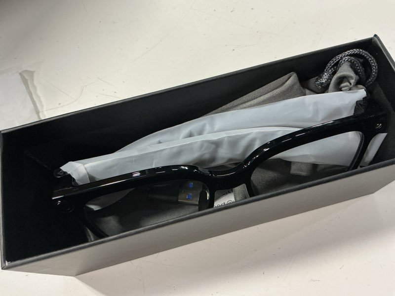 Condition photo showing New/Like New for ai smart glasses with camera, 8mp hd camera glasses for men, ai recording glasses with voice assistant,open-ear audio,real-time translation,video recording sunglasses for life & work (photochromic) black (photochromism lenses)