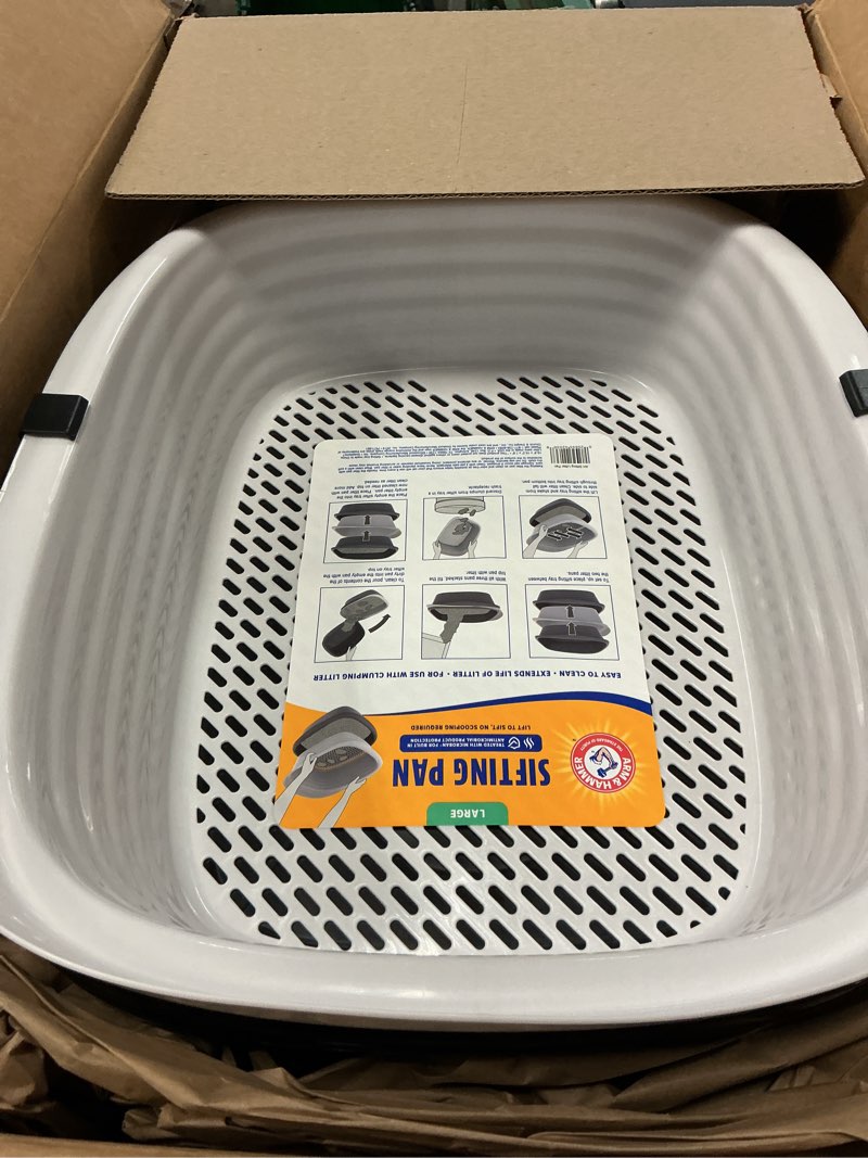 Condition photo showing Good Condition for arm & hammer large sifting litter box scoop free cat litter tray with microban, made in usa