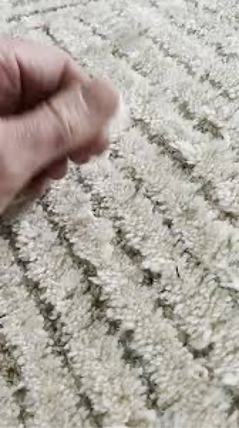 Size Unknown SAFAVIEH Metro Collection BeigeIvory MET401A Handmade Diamond Premium Wool Living Room Bedroom Entryway Accent Rug Visit the SAFAVIEH Store