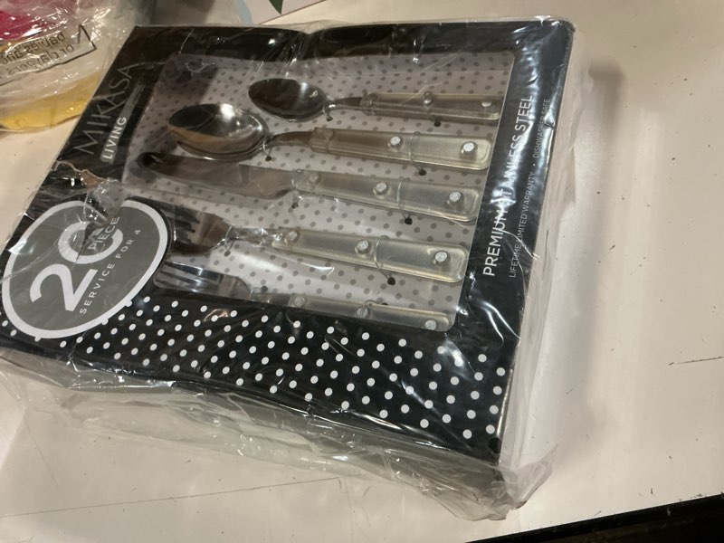 Condition photo showing Good Condition for mikasa living clear translucent 18/0 stainless steel 20-piece flatware set, service for 4, clear