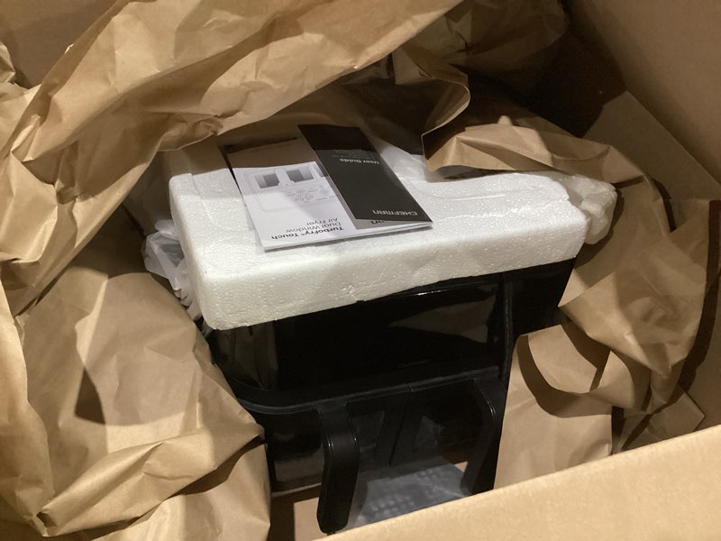 Condition photo showing Good Condition for chefman 6 quart dual basket air fryer oven with easy view windows, sync finish, hi-fry, auto shutoff, 2 independent 3qt nonstick dishwasher safe frying baskets, digital double air fryer - black 6 quart - window