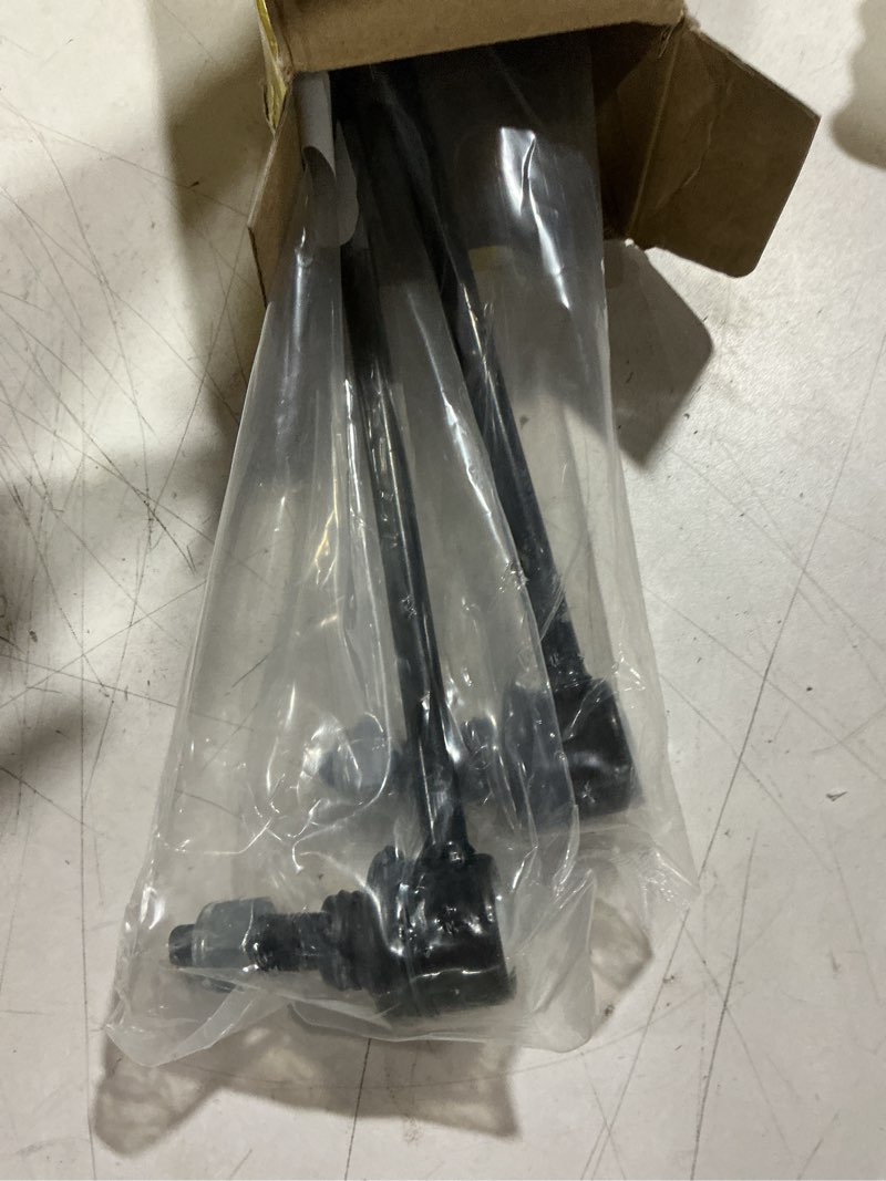 Condition photo showing Good Condition for 2 pcs front stabilizer sway bar links, compatible with 2007-2016 gmc acadia, 2008-2017 buick enclave, 2007-2010 saturn outlook, 2009-2017 chevy traverse, replace# k750155