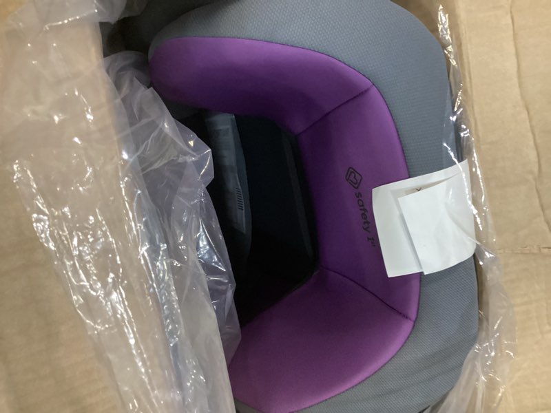Condition photo showing Good Condition for Safety 1st Grow and Go 2-in-1 Booster Car Seat with ComfortWings, Converts High-Back to Backless, 19" Wide, Fits 3 Across, Lightweight, Foldable, Easy-Clean, Cup Holders, 40-100 lbs, Crushed Grape