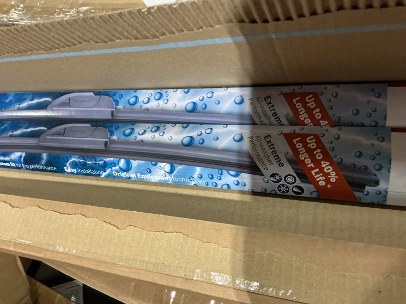 Condition photo showing New/Like New for BOSCH 26A20A ICON Beam Wiper Blades - Driver and Passenger Side - Set of 2 Blades (26A & 20A) Front (26A & 20A) ICON Combo Pack (Front)