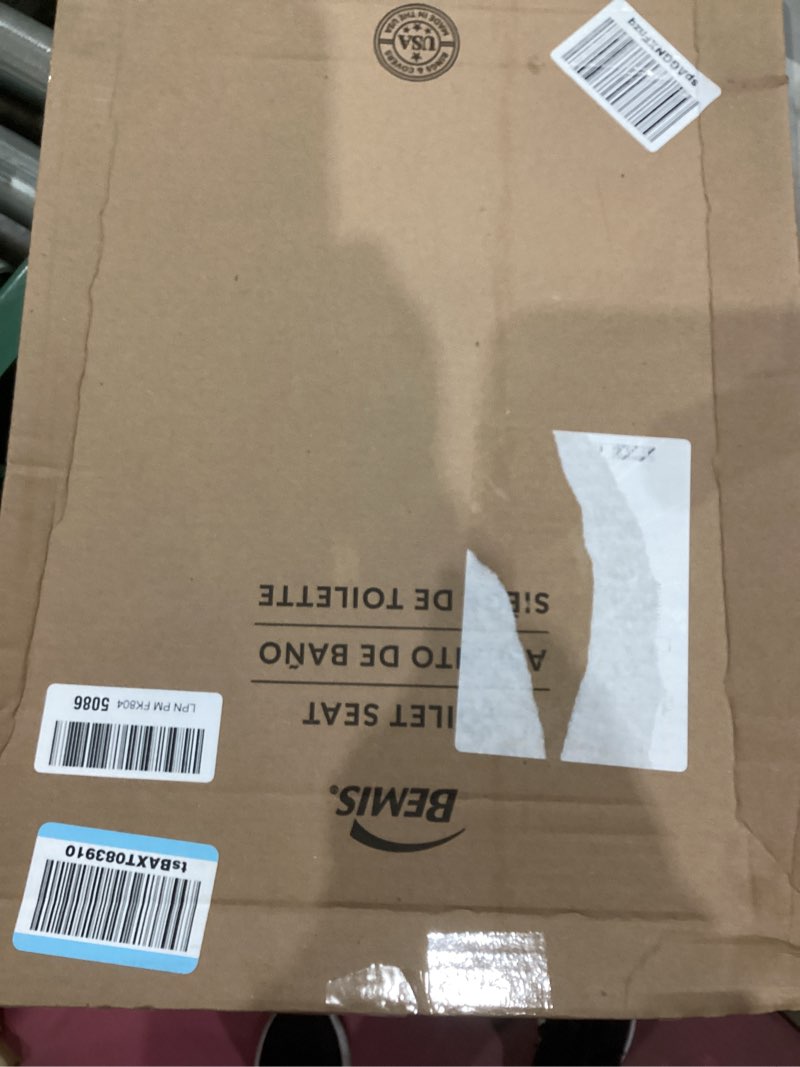 Condition photo showing Good Condition for Bemis 7300SLEC Slow Close Toilet Seat, Easy Clean Hinges and Durable Plastic Seat, Made in USA, Elongated, White