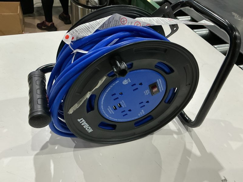 kobalt (3-pack) 4-outlet kobalt black/blue cord reel 2-usb w/80ft 14/3 sjtw ext cord