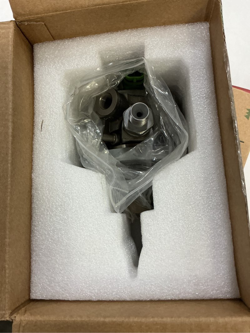 Condition photo showing Good Condition for 23480-31021 High Pressure Fuel Pump Fits for IS250 IS350 GS300 GS350, Fits for 2016-2018 IS300 3.5L, Replace OE 23480-31021 23270-28010