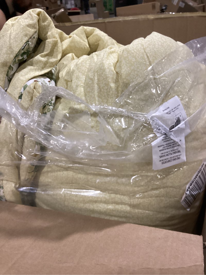 Condition photo showing Good Condition for Laura Ashley - King Comforter Set, Soft Cotton Bedding with Matching Shams, Floral Home Decor, Oeko-Tex Certified (Country Meadow Gold, King) Country Meadow Gold King