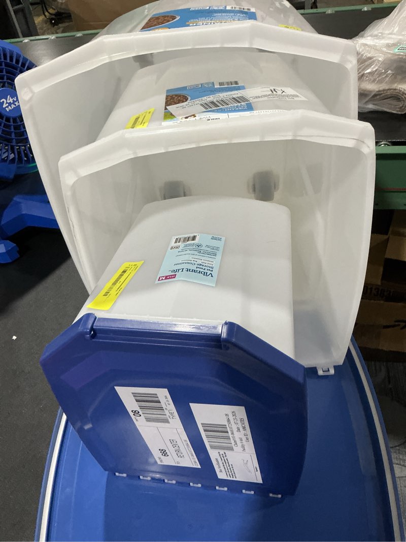 Condition photo showing Good Condition for vibrant life plastic pet food storage container with locking lid, extra-large, 50 lb