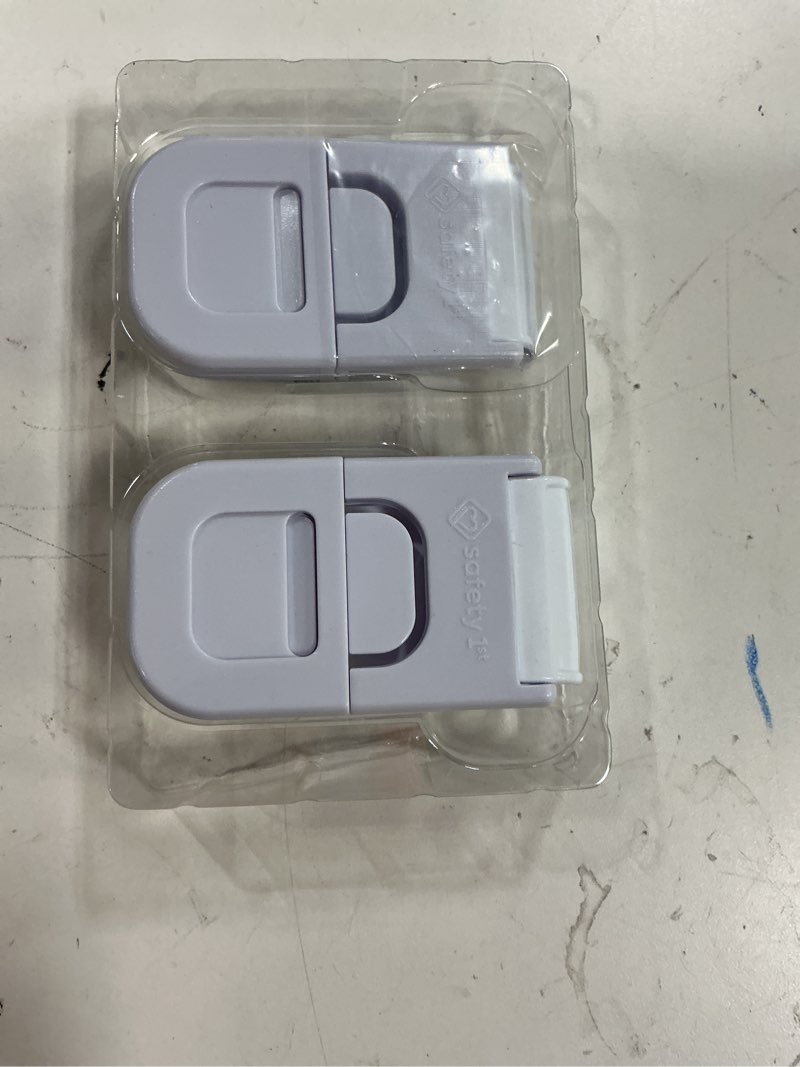 Condition photo showing Good Condition for multi-purpose appliance latch (2-pack)
