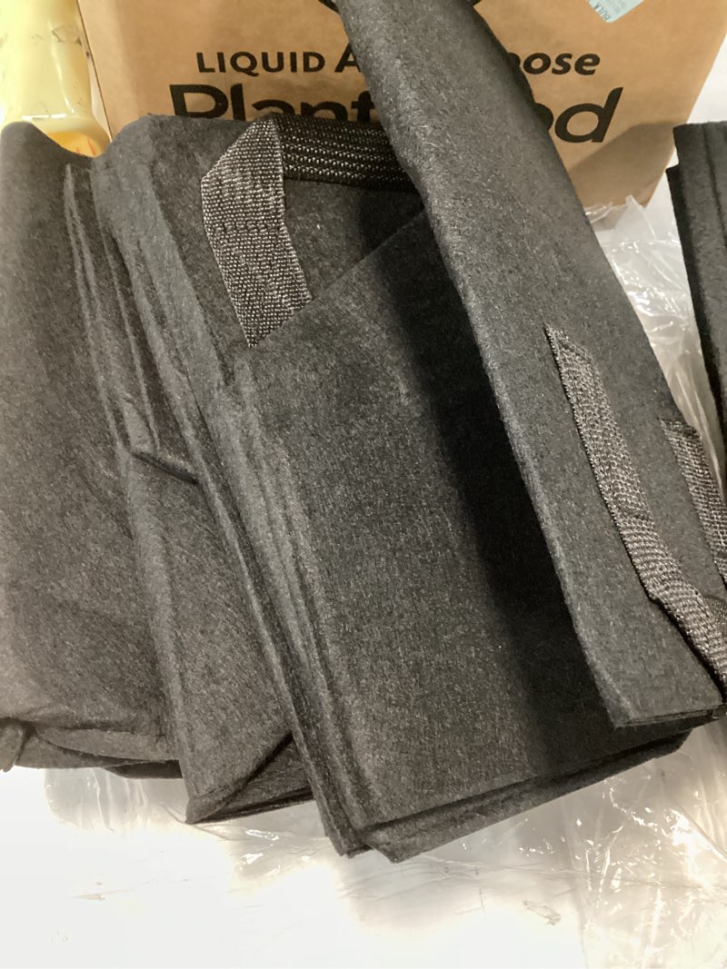Condition photo showing Good Condition for grow bags  10 pack 5 gallon heavy duty thickened aeration fabric pots with handles  reusable nonwoven garden containers for growing potatoes  tomatoes  and vegetables indoors or outdoors