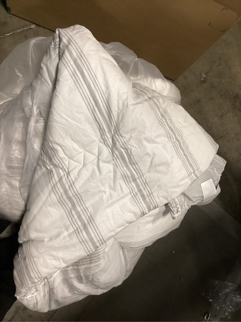 Condition photo showing As Is for SLEEPBELLA Comforter King Size, 600 Thread Count Cotton Light Gray & White Stripes Reversible Pattern Grey Comforter Sets,Down Alternative Bedding Set 3Pcs (King, Grey Stripes)