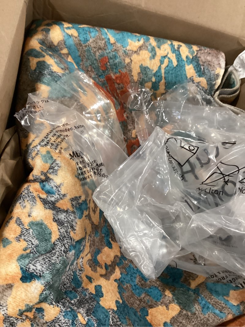 Condition photo showing Good Condition for Lahome Modern Abstract 6ft Round Rug - Colorful Living Room Rug Soft 6x6 Circle Rugs for Dining Room Bedroom Non Slip, Contemporary Indoor Floor Carpet for Nursery Coffee Table Home Office Decor 6' Round Rosy