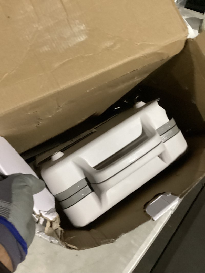 Condition photo showing Good Condition for bella 10"x 20" ceramic fold-n-store dual temp griddle, fits-anywhere kitchenware, evergood ceramic nonstick coating, 2 temperature zones up to 400°f?, dishwasher safe drip tray, 1500 watt, oatmilk