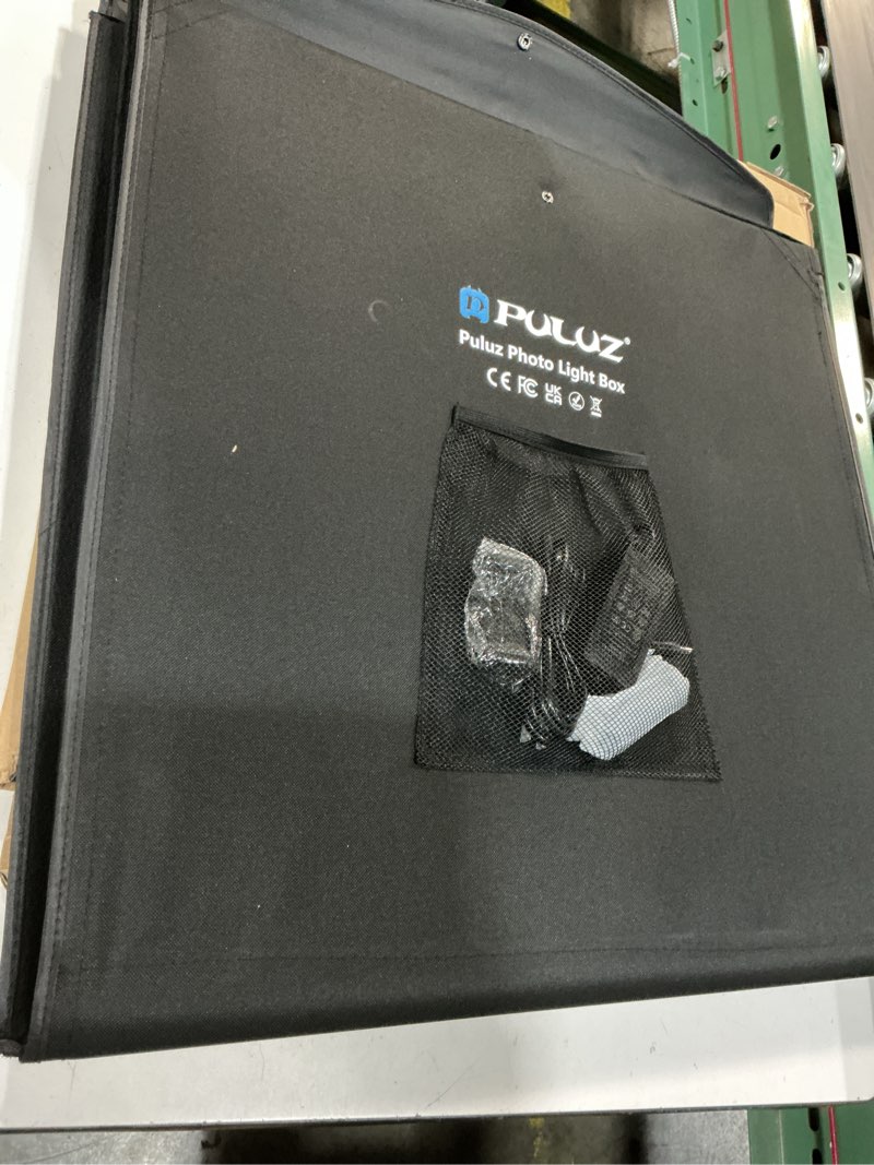 Condition photo showing Good Condition for puluz portable photo studio box - 16 inch 40cm portable photography light tent, professional foldable shooting lighting softbox with 2x30 led lights & three-color backdrops for product display