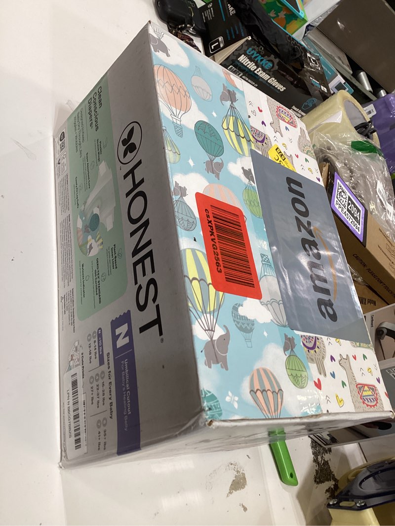 Condition photo showing New/Like New for The Honest Company Comfort Dry Disposable Diapers for Sensitive Skin, Hypoallergenic, Above It All + All The Alpacas, Club Box Size Newborn 72 Count Newborn (72 Count) Above It All + All the Alpacas