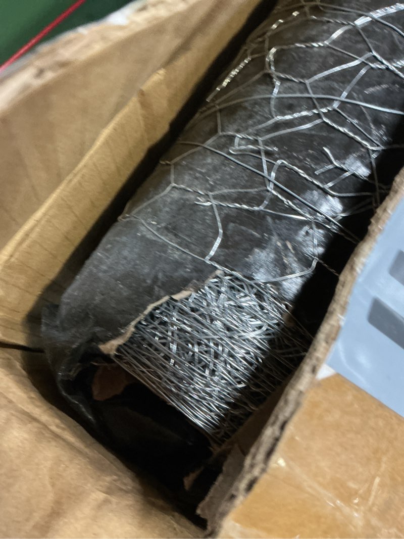 Condition photo showing New/Like New for glikceil 48 in x 200 ft chicken wire fencing mesh, metal floral chicken wire for floral arrangements, 0.6 inch hexagonal galvanized poultry netting for garden, coop barrier, duck rabbit cage(silver) silver 48 in x 200 ft