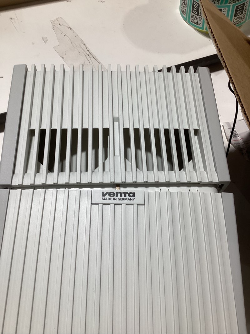 Condition photo showing New/Like New for Venta LW15 Comfort Plus Humidifier in White - Filter-Free Evaporative Humidifier for Spaces up to 375 ft² 375 ft² White