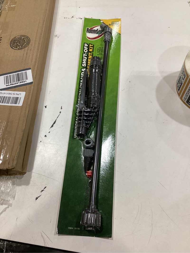 Condition photo showing New/Like New for roundup 181795 professional wand and shut-off replacement kit for 9/16 inch hose