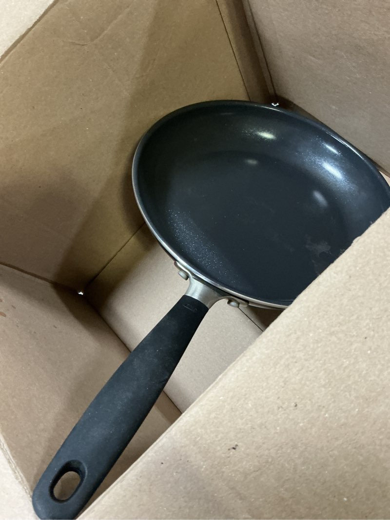 Condition photo showing Good Condition for OXO 10” Non-Stick Every Day Frying Pan, BPA-Free Comfort Grip Silicone Handle, Dishwasher & Oven Safe, PFAS-Free Ceramic Skillet, Black
