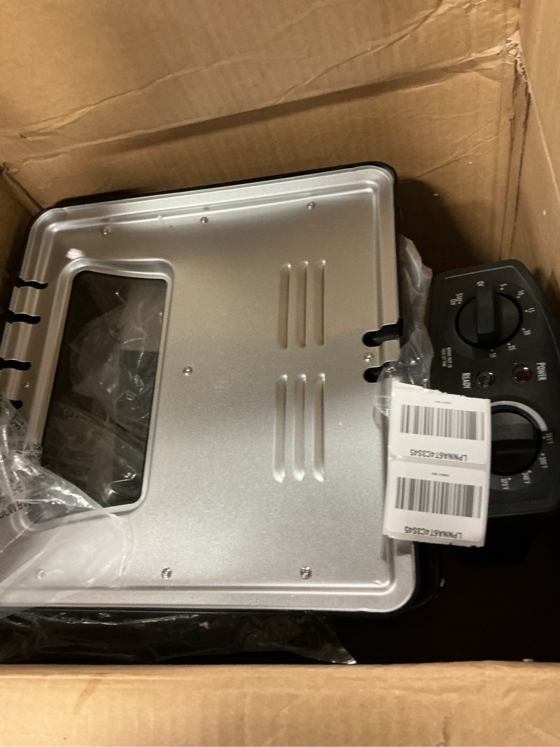 Condition photo showing As Is for hamilton beach electric deep fryer with basket and lid, 4.5 liters / 19 cups oil capacity, temperature control, view window, professional style, 1800 watts, stainless steel (35035a) 4.5 liters / 19 cups oil capacity one xl frying basket, stainless steel