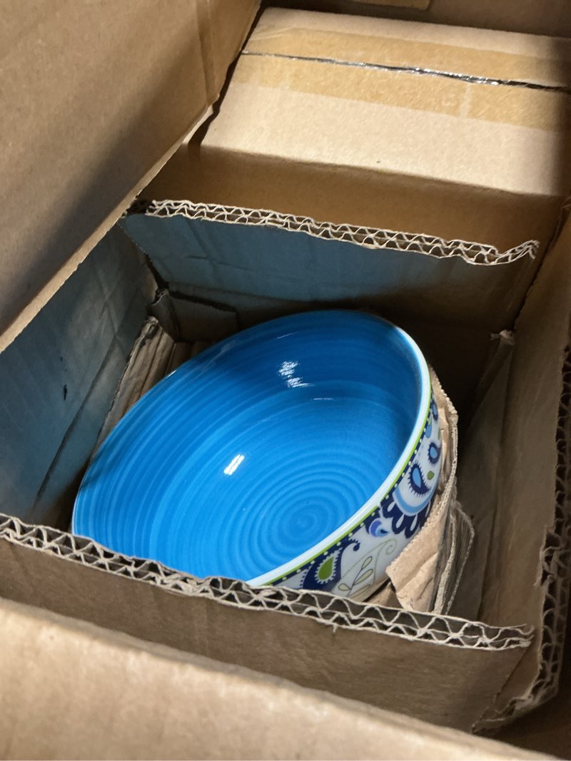 Condition photo showing Good Condition for Elama Blue Crush 16 Piece Round Porcelain Dinnerware Set Mandala Paisley