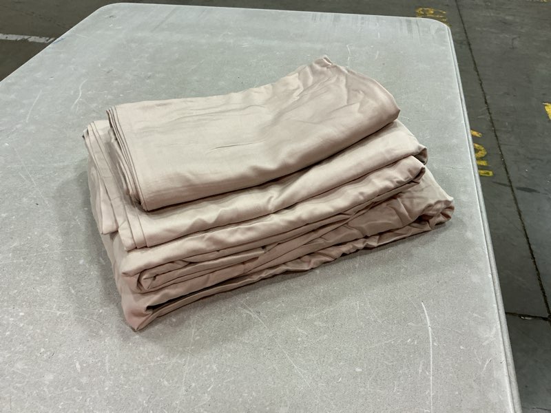 Condition photo showing Good Condition for quince bamboo sheet set queen