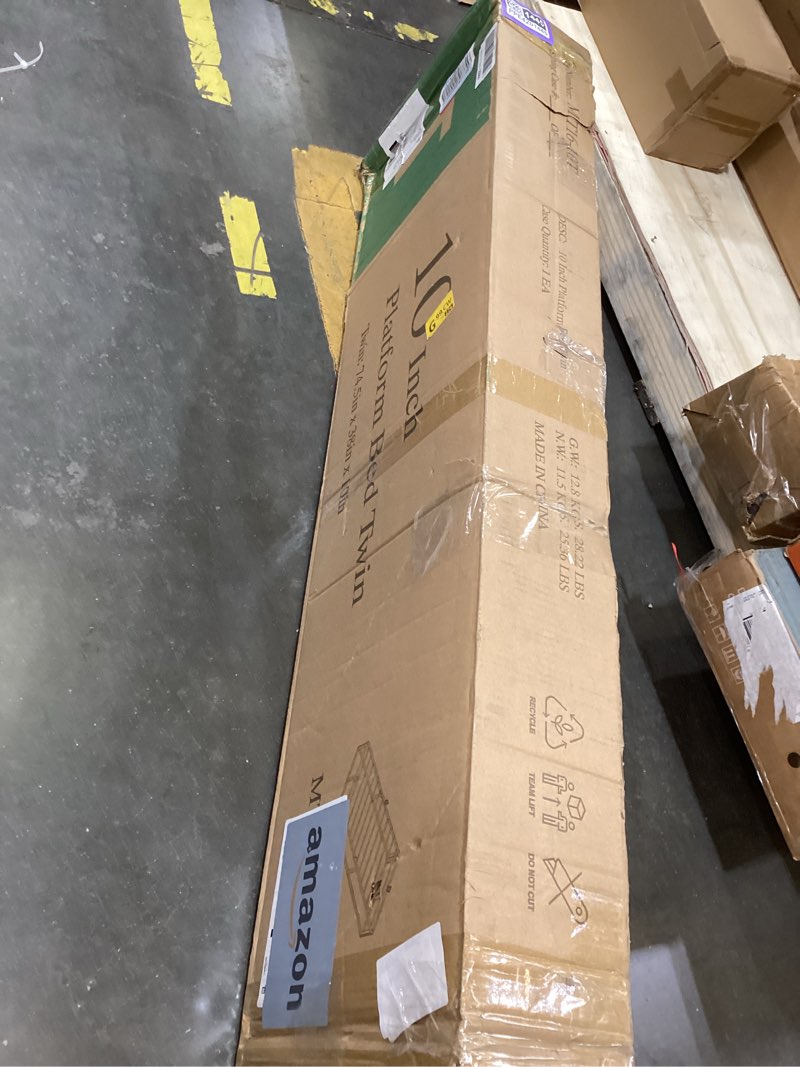 Condition photo showing Good Condition for platform bed twin