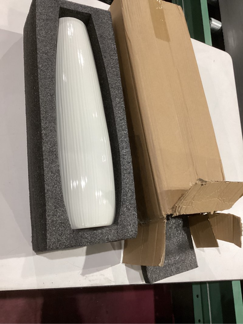 Condition photo showing Good Condition for ceramic large white vase, 18" tall floor vase, big decorative flower vases for floor table decor living room modern home office bedroom, farmhouse, glossy glaze (18 inch tall)