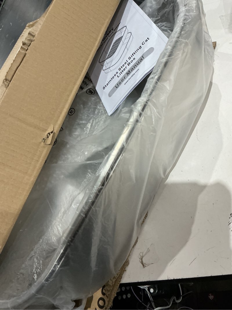 Condition photo showing Good Condition for stainless steel sifting litter box with lid, metal litter pan with scoop for big cats multi cat, extra large cats litterbox odor control easy clean (22.8 * 16.1 * 6.5inch-without enclosure, x-large) 22.8 * 16.1 * 6.5 inch - without enclosure x-large