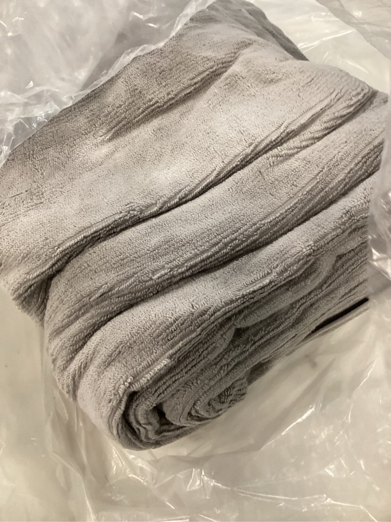 Condition photo showing Good Condition for turkish ribbed quick dry bath sheet (set of 2), one size, grey