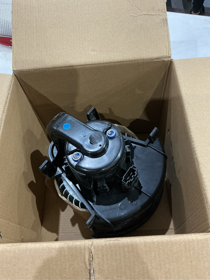 Condition photo showing Good Condition for eccpp blower motor fit for audi q7 2007-2015/volkswagen vw touareg 2004-2010/porsche cayenne 2003-2006,2008-2010 04 05 08 09 10 ac blower motor automotive replacement 700262,7l0820021h,76994,vw3126107
