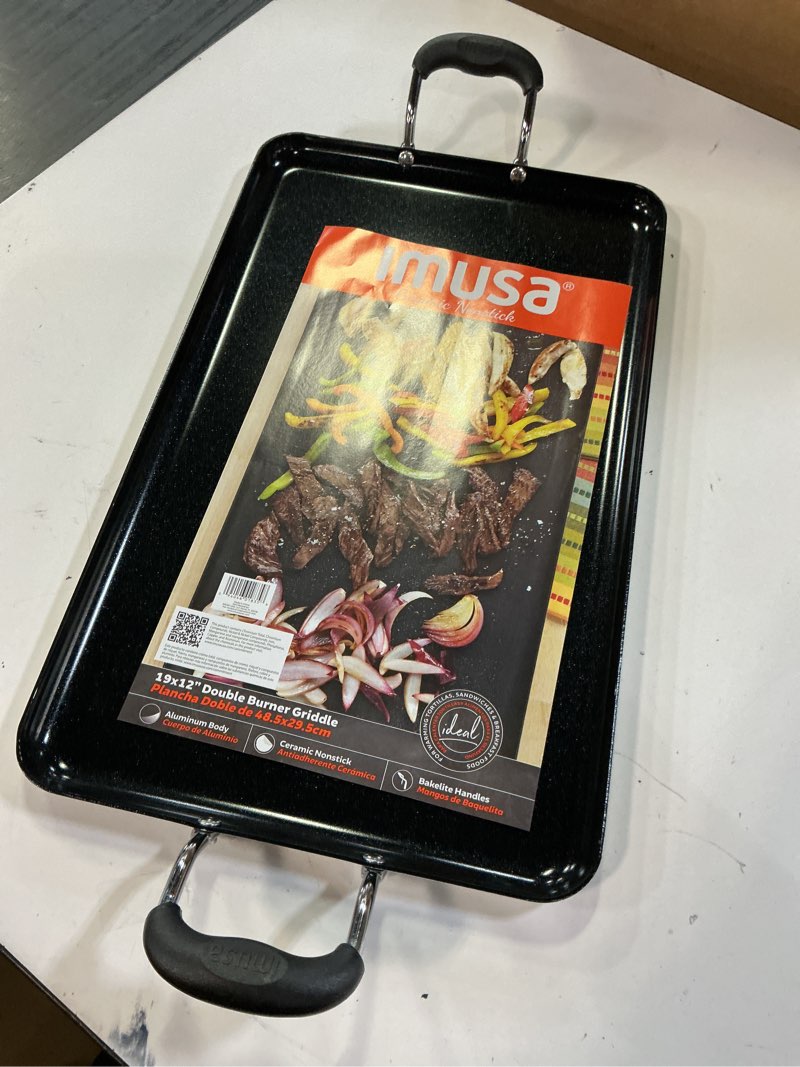 Condition photo showing Good Condition for imusa 19" x 12" double burner/griddle with ceramic nonstick & bakelite handles 19 inch ceramic