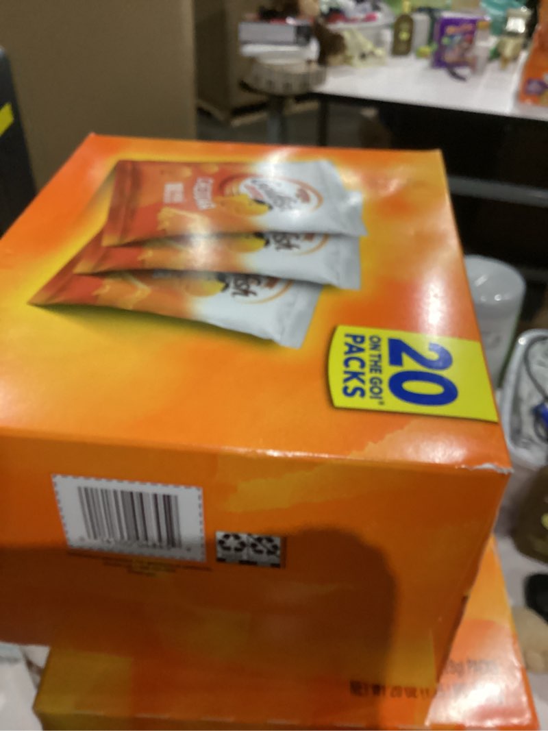 Condition photo showing New/Like New for Goldfish Cheddar Cheese Crackers  Baked Snack Crackers  1 oz on-The-Go Snack Packs  20 Count Box