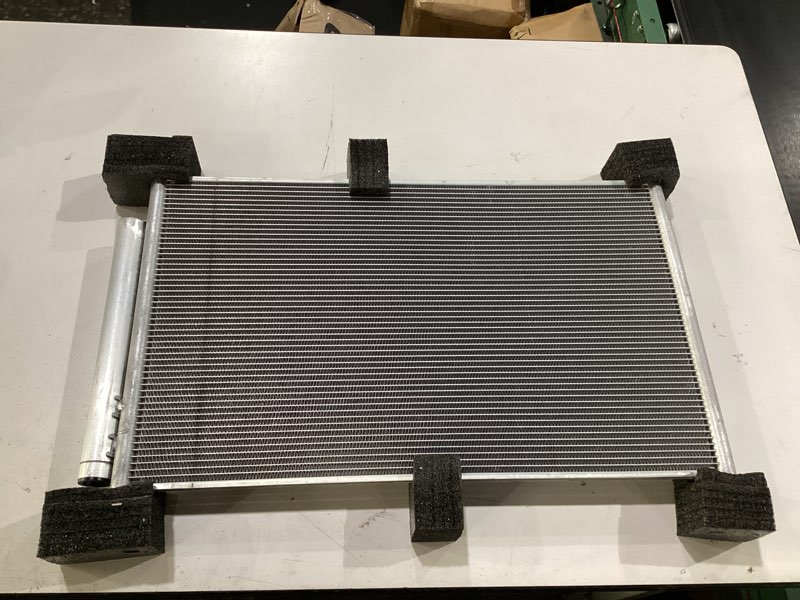 Condition photo showing New/Like New for **similair*cd441**wagner cd917 condenser