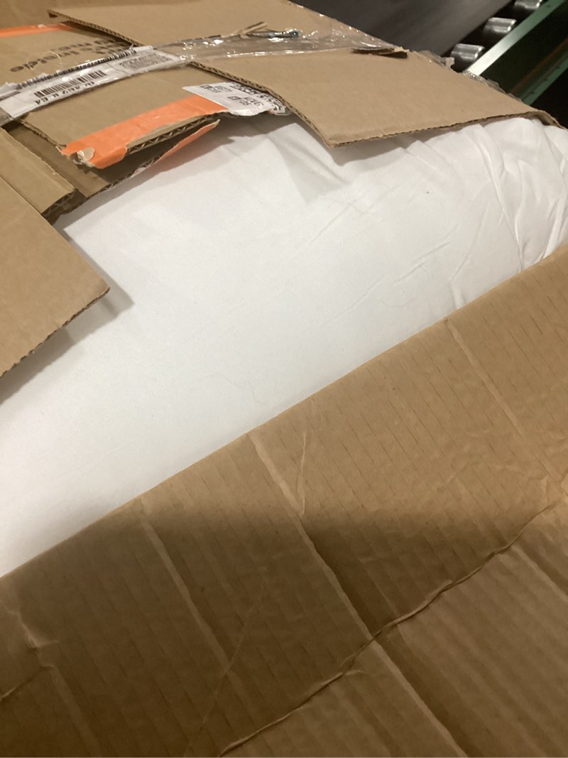Condition photo showing Good Condition for Bedsure Comforter Duvet Insert - Quilted Comforters Queen Size, All Season Duvet, GentleSoft Down Alternative Bedding, with 8 Tabs, Gifts for Women/Men, White, Queen 88 x 88 Inches White Queen