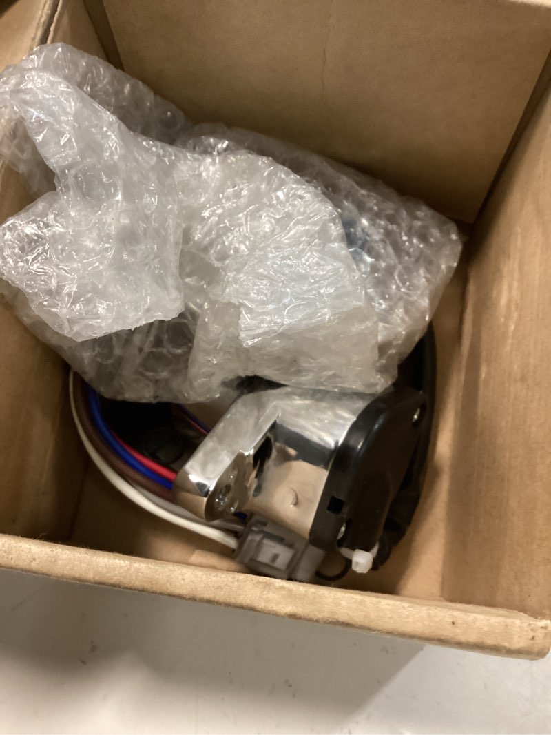 Condition photo showing New/Like New for igntiton swtich and fuel gas cap kit for kawasaki vn1500n vn1500t vulcan 1500 1998 1999 2000 2001