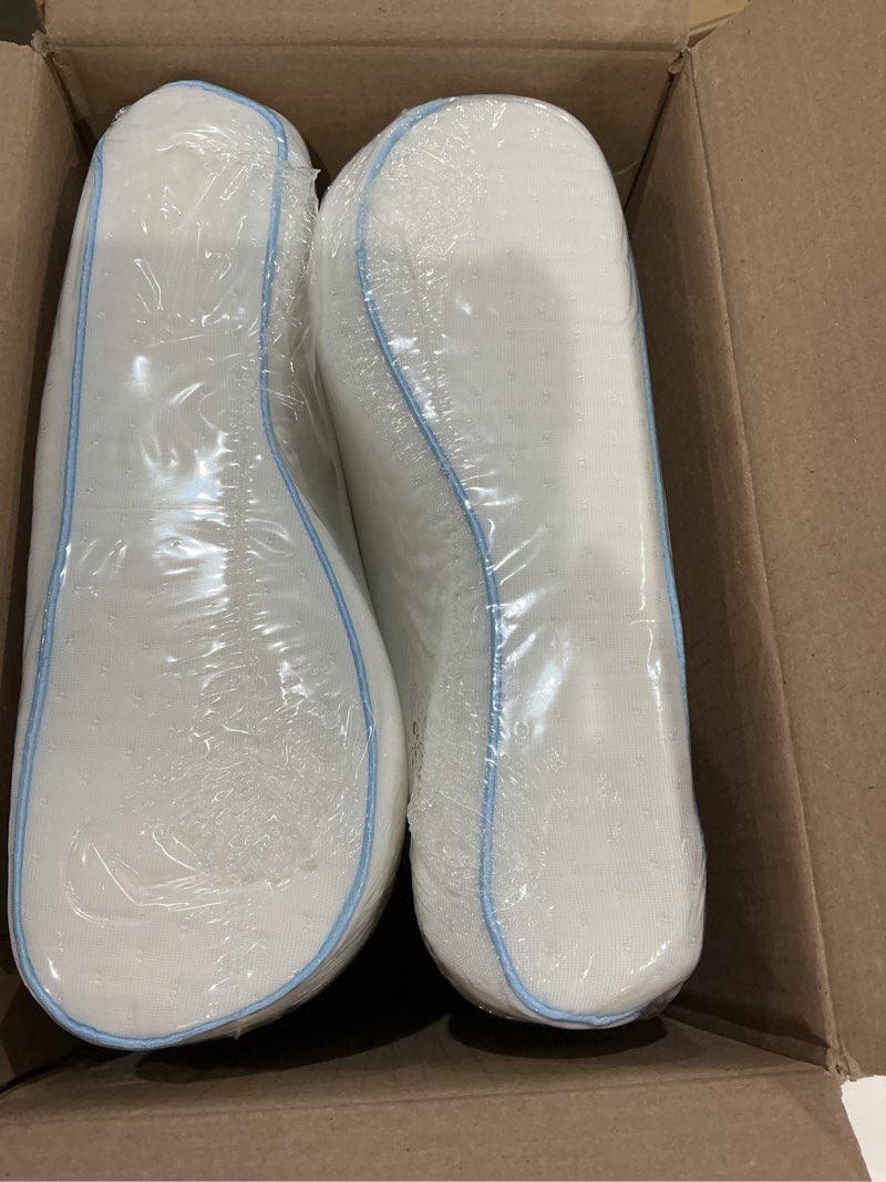 Condition photo showing Good Condition for tempur-pedic tempur-neck™ + cooling pillow, standard - medium profile - 2-pack