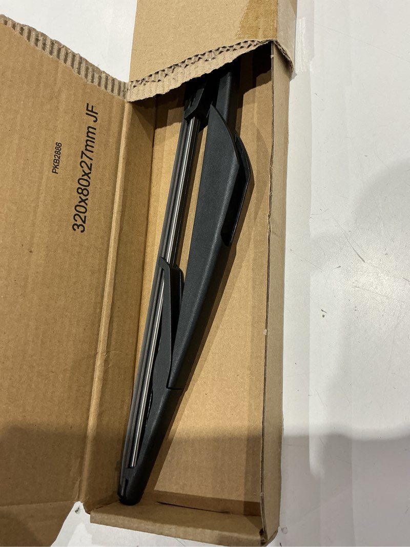 Condition photo showing Good Condition for x autohaux rear windshield wiper blade replacement for mini cooper one r50 2001-2004 for mini cooper r53 2001-2004