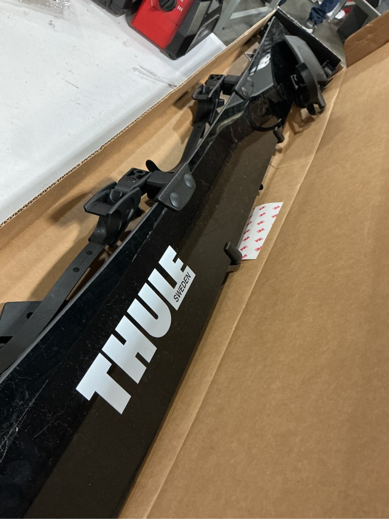 Condition photo showing As Is for thule airscreen xt wind fairing 52" - xl