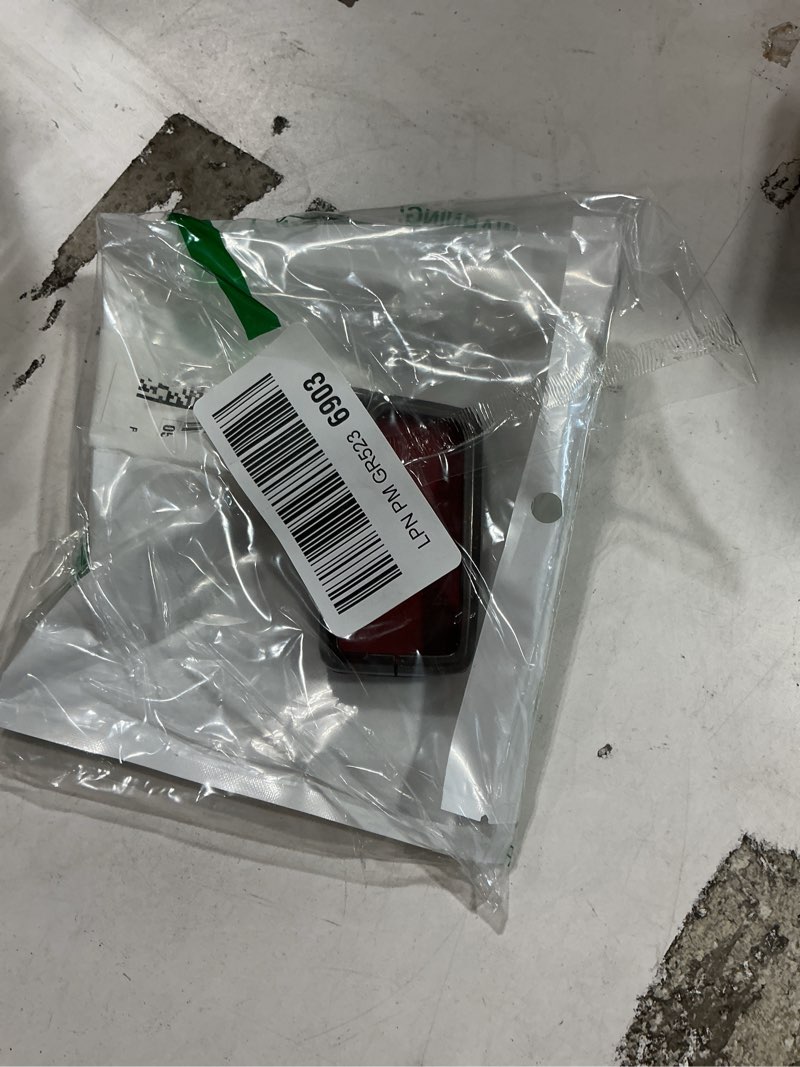 Condition photo showing New/Like New for key fob cover with heavy-duty keychain for lexus is es gs ls ux nx rx rc lc gx lx 2013-2021 red