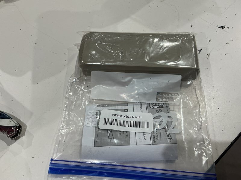 Condition photo showing As Is for 940ev-p2 wireless universal chamberlain garage door opener keypad 1 x keypad 940ev-p2